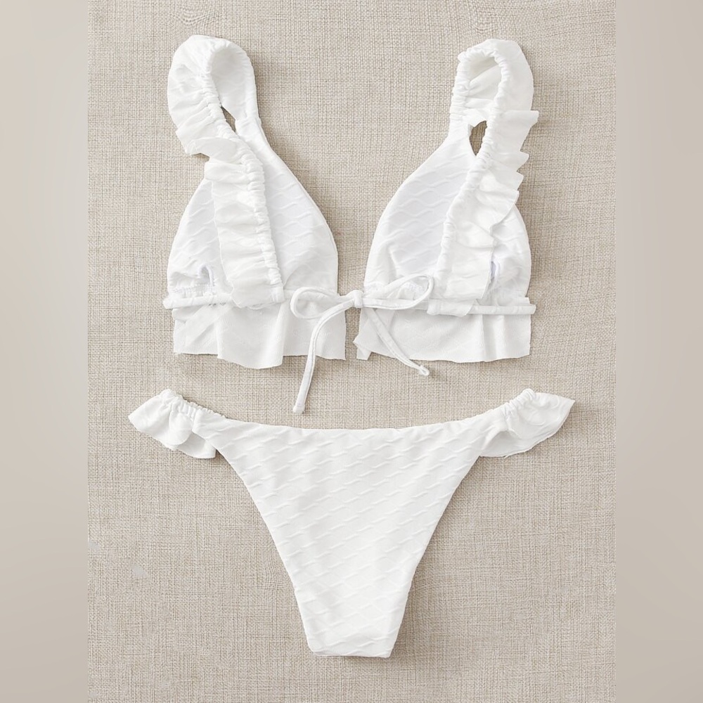 Textured Ruffle Triangle Bikini Swimsuit - Picture 3 of 9